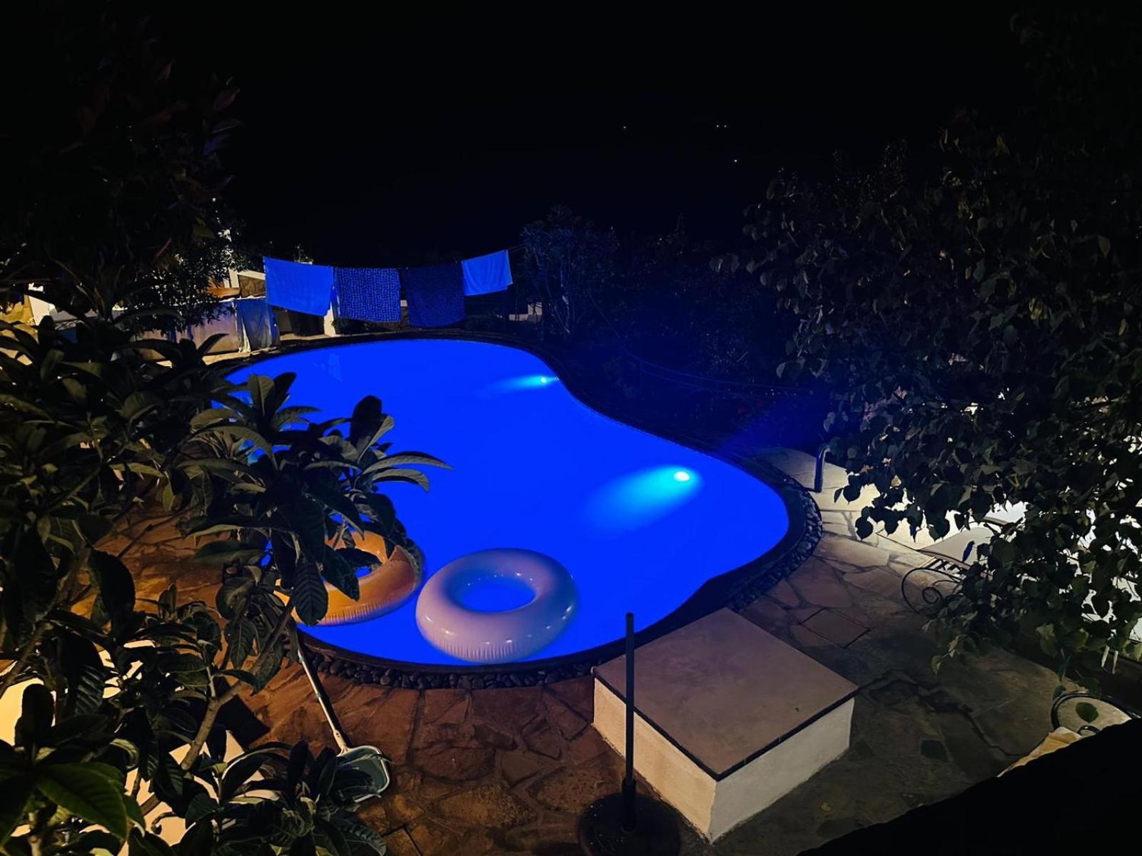 Hotel Turisalba Ishem Exterior foto